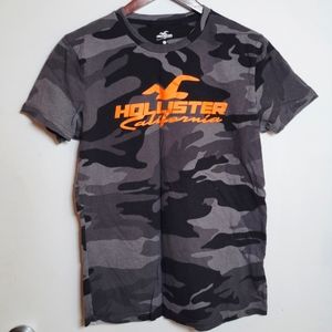 Hollister T-Shirt